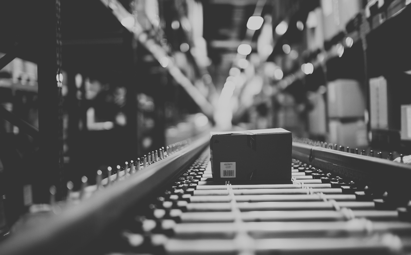 Optimizing Supply Chains: The Benefits of Outsourcing Logistics