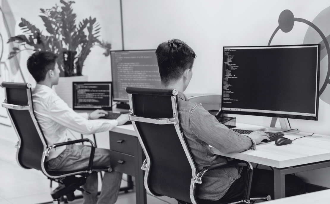 5 Reasons Why You Should Outsource Software Development